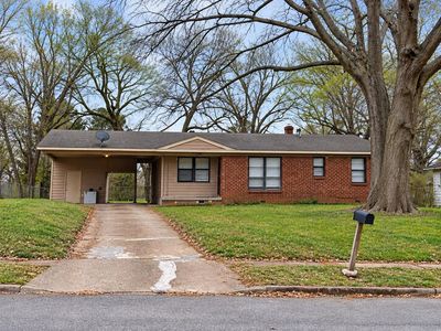 Property at 4244 Coventry Dr, Memphis, TN