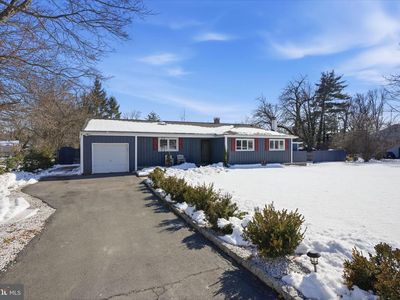 13 Hickory Hill Dr