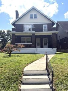 141 Nansen St