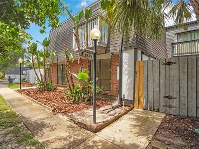 2577 Derbyshire Cir