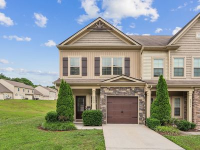 3009 Thornbury Pl