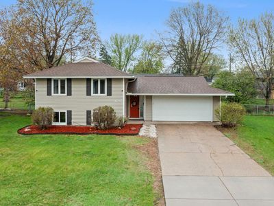 1047 Lowell Dr