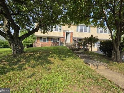 1946 Birchwood Park Dr N