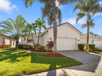 319 SW Maclay Way SW