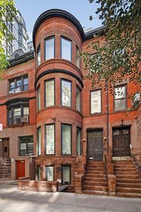 238 W 74th St