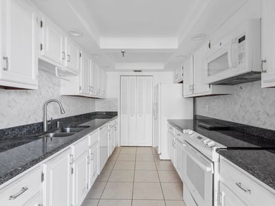 859 Jeffery Street #312