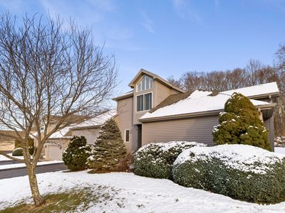 12 Elizabeth Court #12