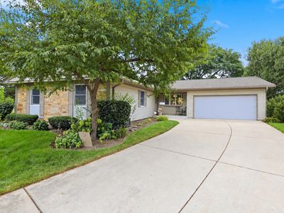 9 Dartford Ln