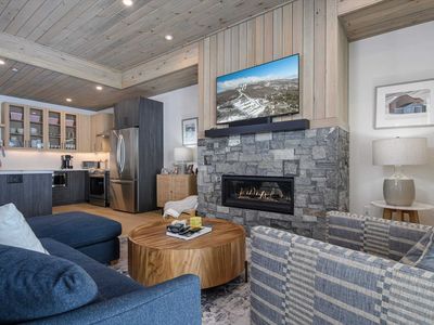 37 Village Center Road Blue Spruce #4