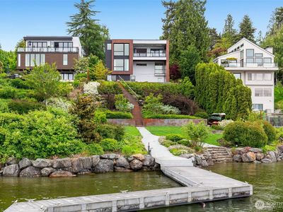 7734 Seward Park Avenue S