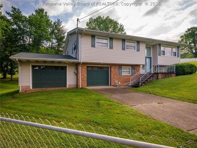 Property at 106 Holley Dr, Nitro, WV