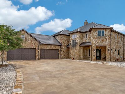 15 Bay Hill Dr