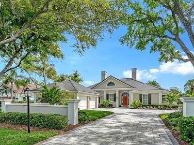228 Saint James Park