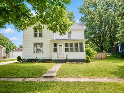 Property at 208 S Sycamore St, Franklin Grove, IL