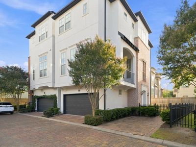 2705 Arabelle Grv