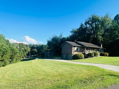 339 Iroquois Ln