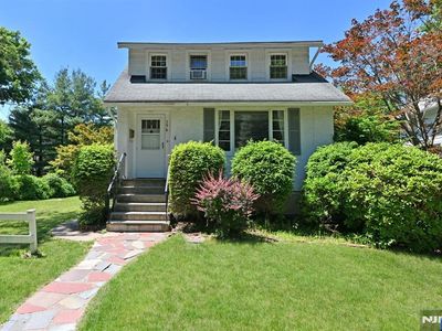176 Park Ave