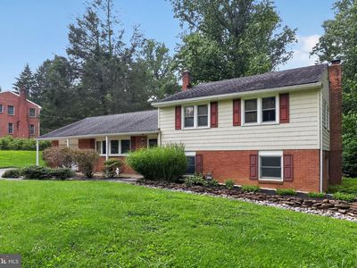 Property at 648 Montgomery Woods Dr, Hockessin, DE