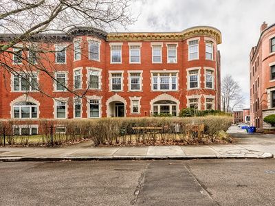 9 Clinton Path #1