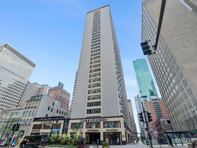 535 N Michigan Ave APT 1205