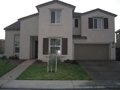 4232 Silver Water Way