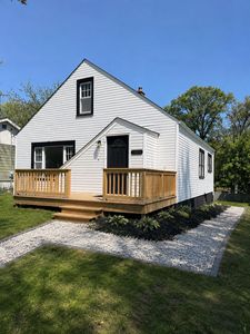 2000 Maple Ave