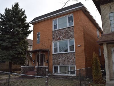 5643 W Lawrence Ave #2
