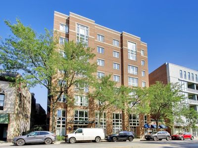 811 Chicago Ave APT 609