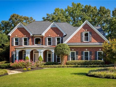 767 Vinings Estates Dr SE