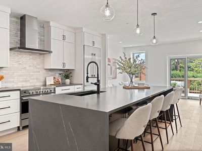 131 11th St NE #Penthouse