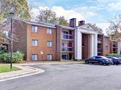 4003 Governors Sq APT 3