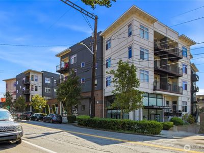 3333 Wallingford Avenue N #410