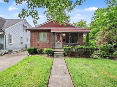 15809 Woodworth