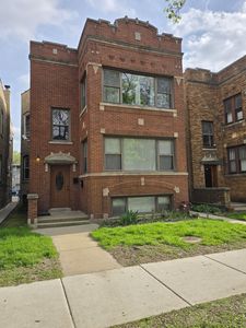 2629 W Winnemac Ave