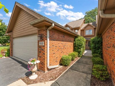 Property at 930 Cornwallis Ln, Munster, IN