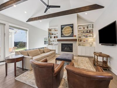 1607 Althea Dr