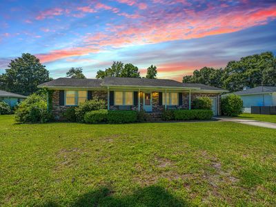 1259 Robin Rd