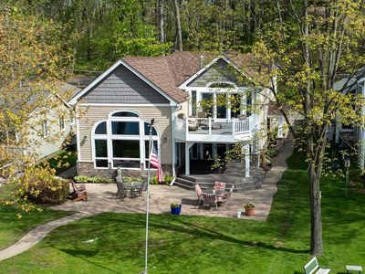 5256 Edgelake Dr