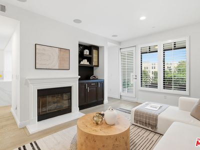 5625 Crescent Park W APT 301