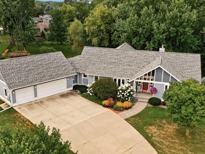 425 Lally Ct