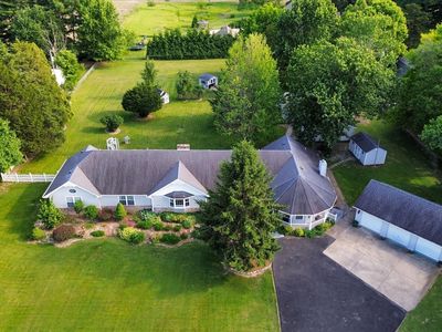 449 E McKay Rd
