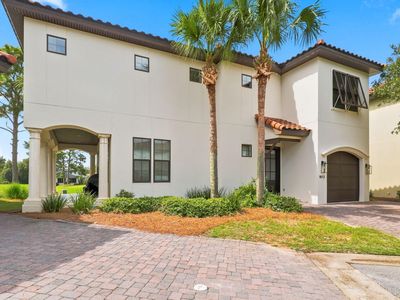 1872 Boardwalk Dr