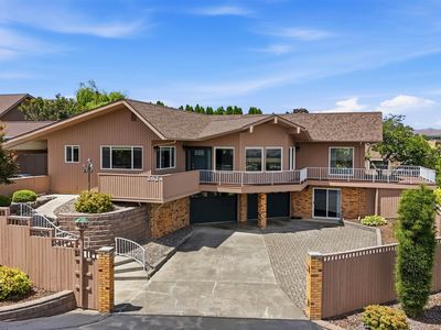 2624 Grandview Dr