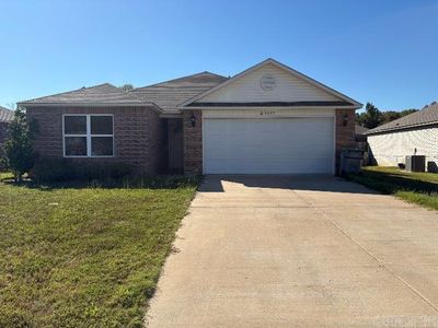5097 Woodstream Dr