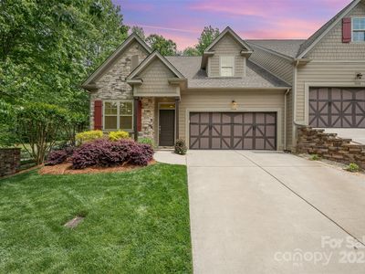 3004 Village Ridge Dr