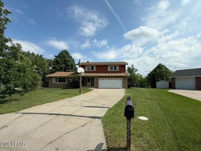 3215 Lord Cir