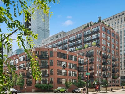 333 W Hubbard St APT 708