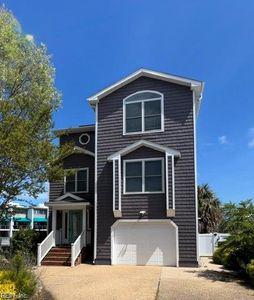 317 Caspian Ave