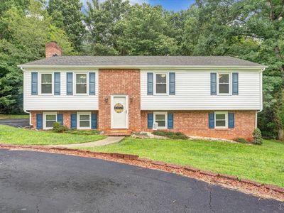 31 Goldfinch Dr