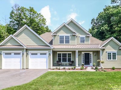 11 Tall Oaks Drive #11